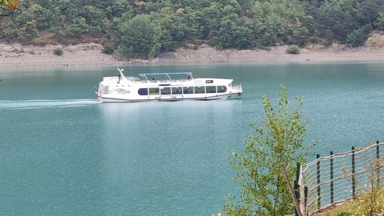 Gite Proche Des Passerelles Et Du Lac De Monteynard Saint-Martin-de-la-Cluze المظهر الخارجي الصورة