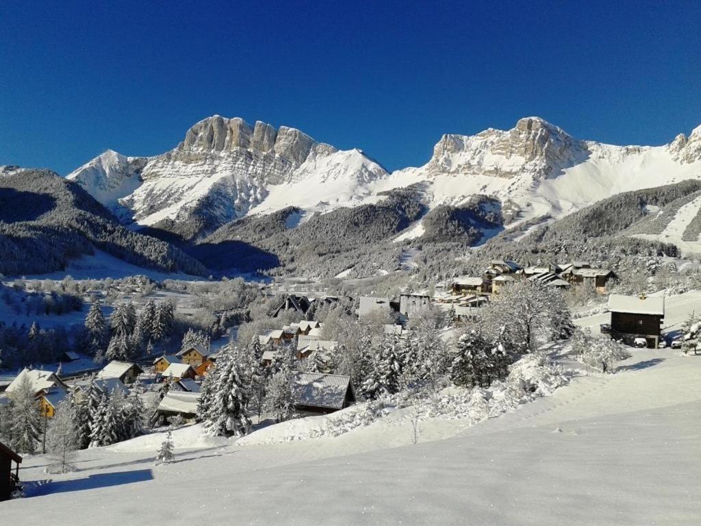 Gite Proche Des Passerelles Et Du Lac De Monteynard Saint-Martin-de-la-Cluze المظهر الخارجي الصورة